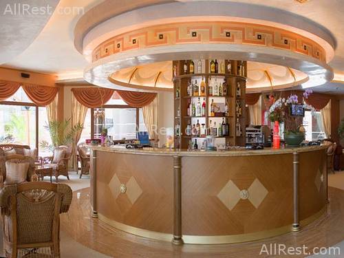 Mistral Hotel 5